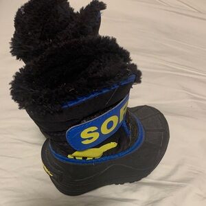 Sorel kids  Black and Blue Winter Boots with polar bear, baby size 4